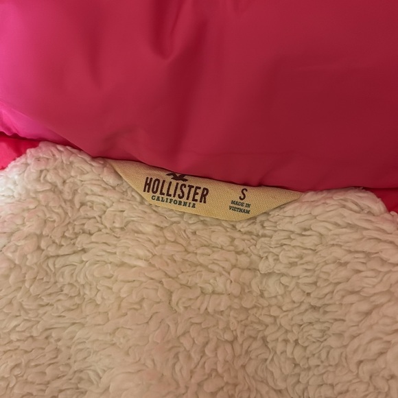 Hollister puffer jacket - Picture 8 of 8